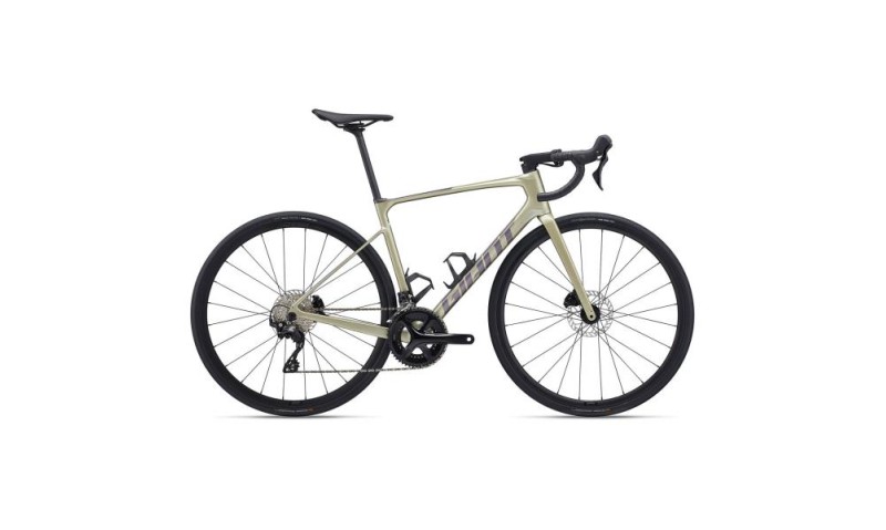 Alquiler Defy Advanced 2